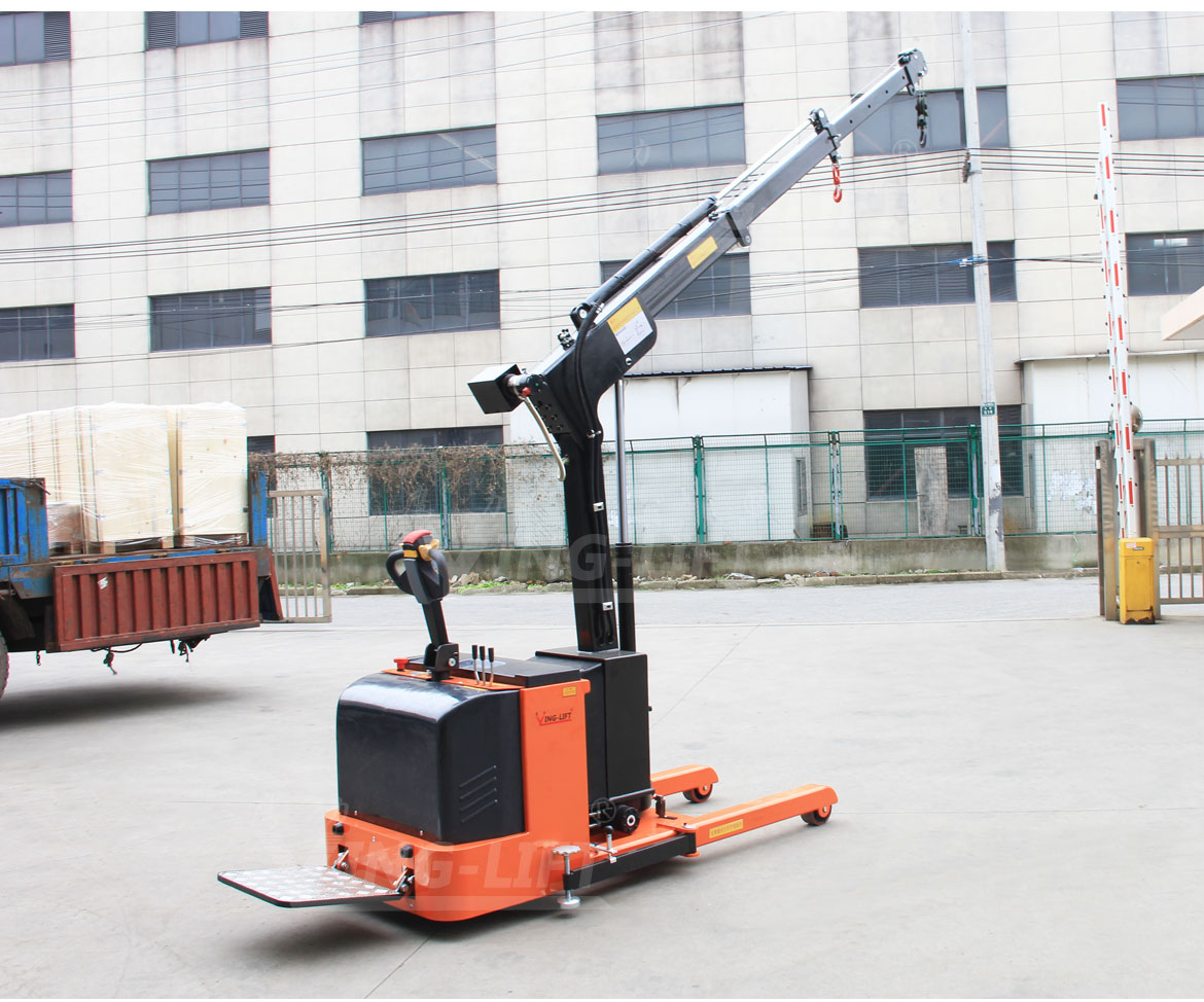 全電動旋轉(zhuǎn)小吊機
